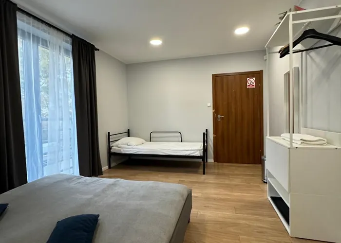 Przystanek Plaza Bed and breakfast