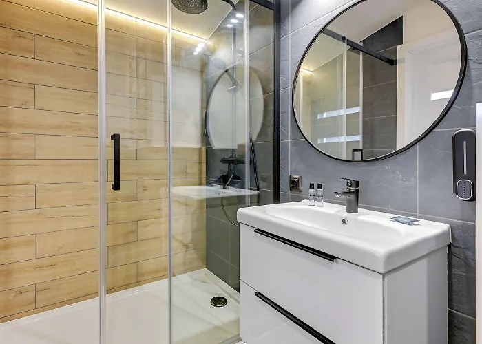 Przystanek Plaza Bed and breakfast