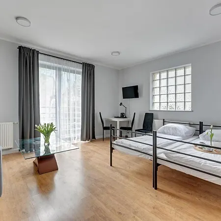 Bed & Breakfast Przystanek Plaza 2*