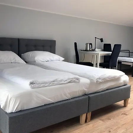 B&B Przystanek Plaza 2*