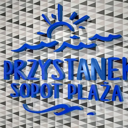 Przystanek Plaza 2*