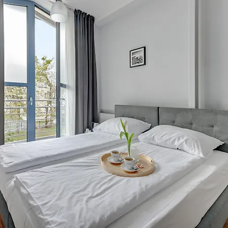 Przystanek Plaza B&B 2*