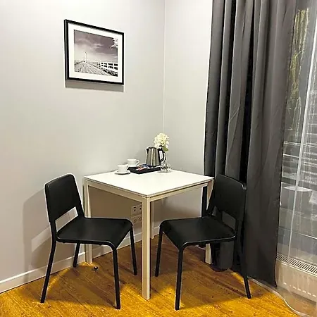 לינה וארוחת בוקר Przystanek Plaza סופוט