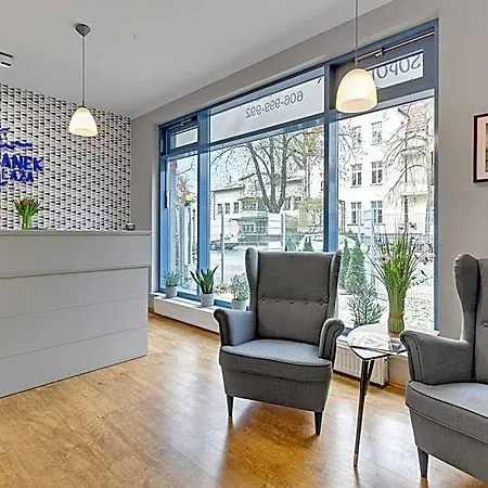Przystanek Plaza 2*